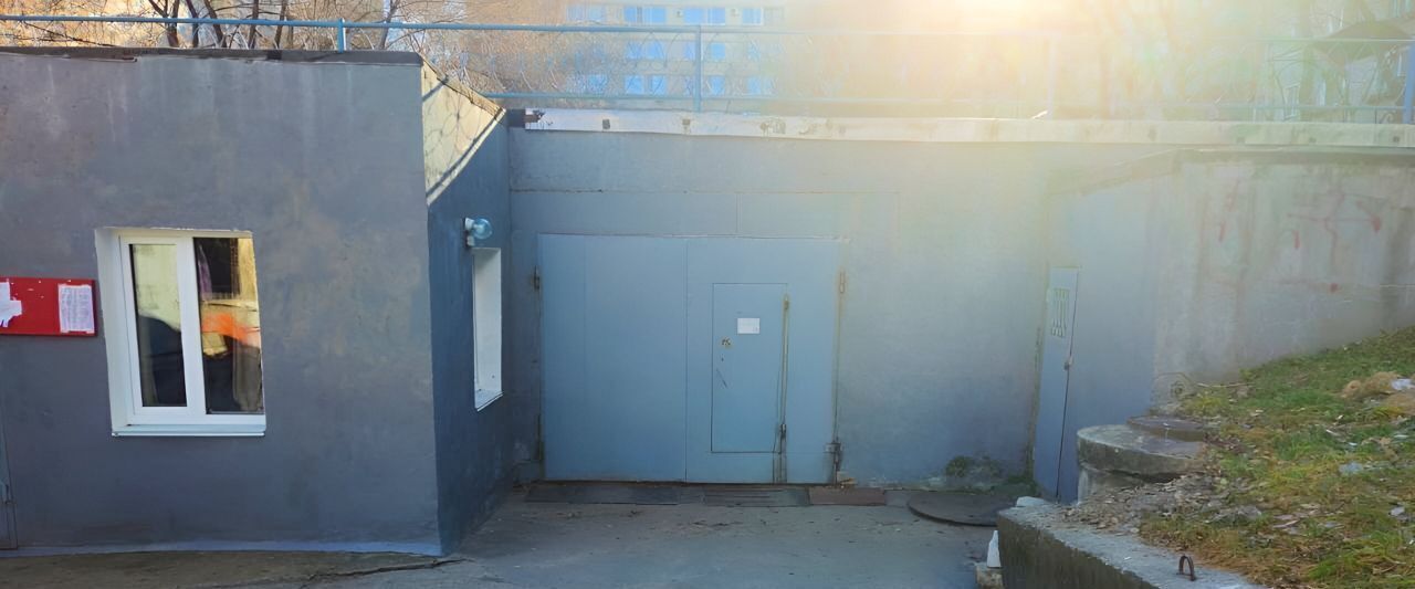 гараж г Хабаровск р-н Центральный ул Ким Ю Чена 45а фото 1
