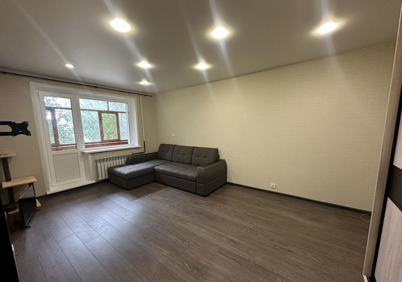 квартира г Тольятти р-н Автозаводский ул Офицерская 2г фото 7