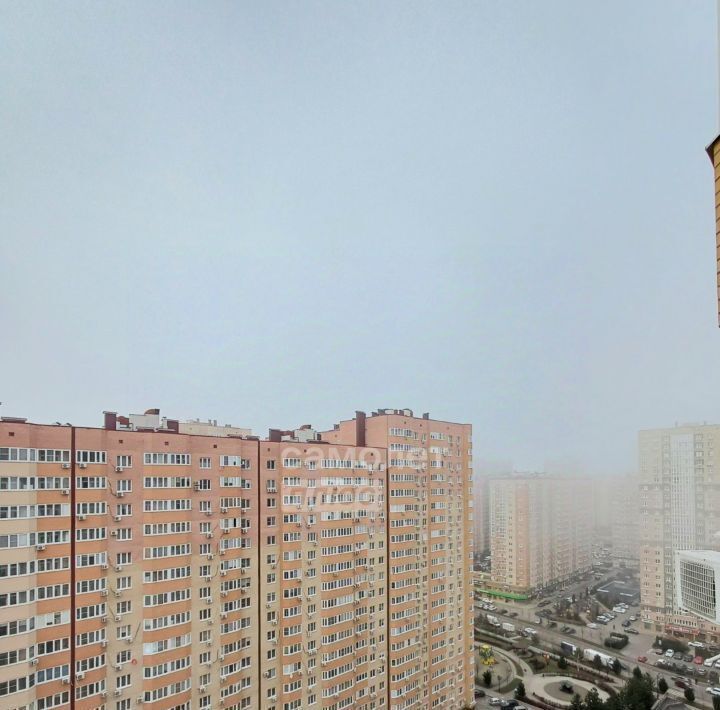 квартира г Краснодар р-н Прикубанский ул им. Героя Яцкова И.В. 15к/1 фото 9