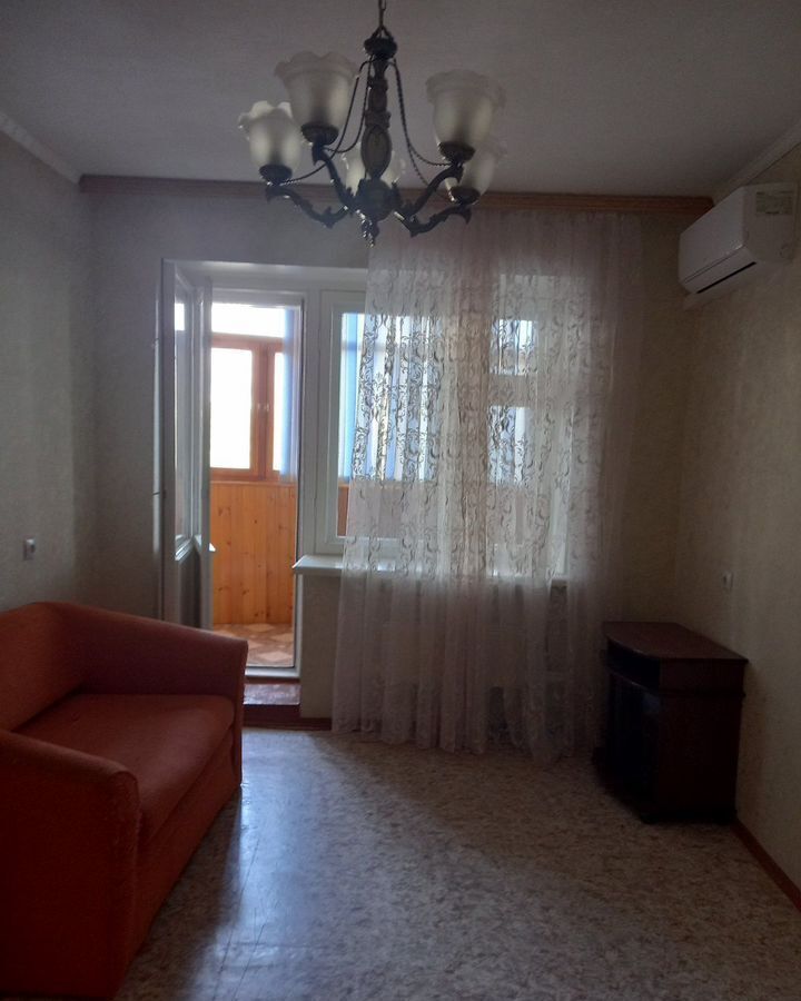 квартира г Тольятти р-н Автозаводский ул Ворошилова 5 фото 1