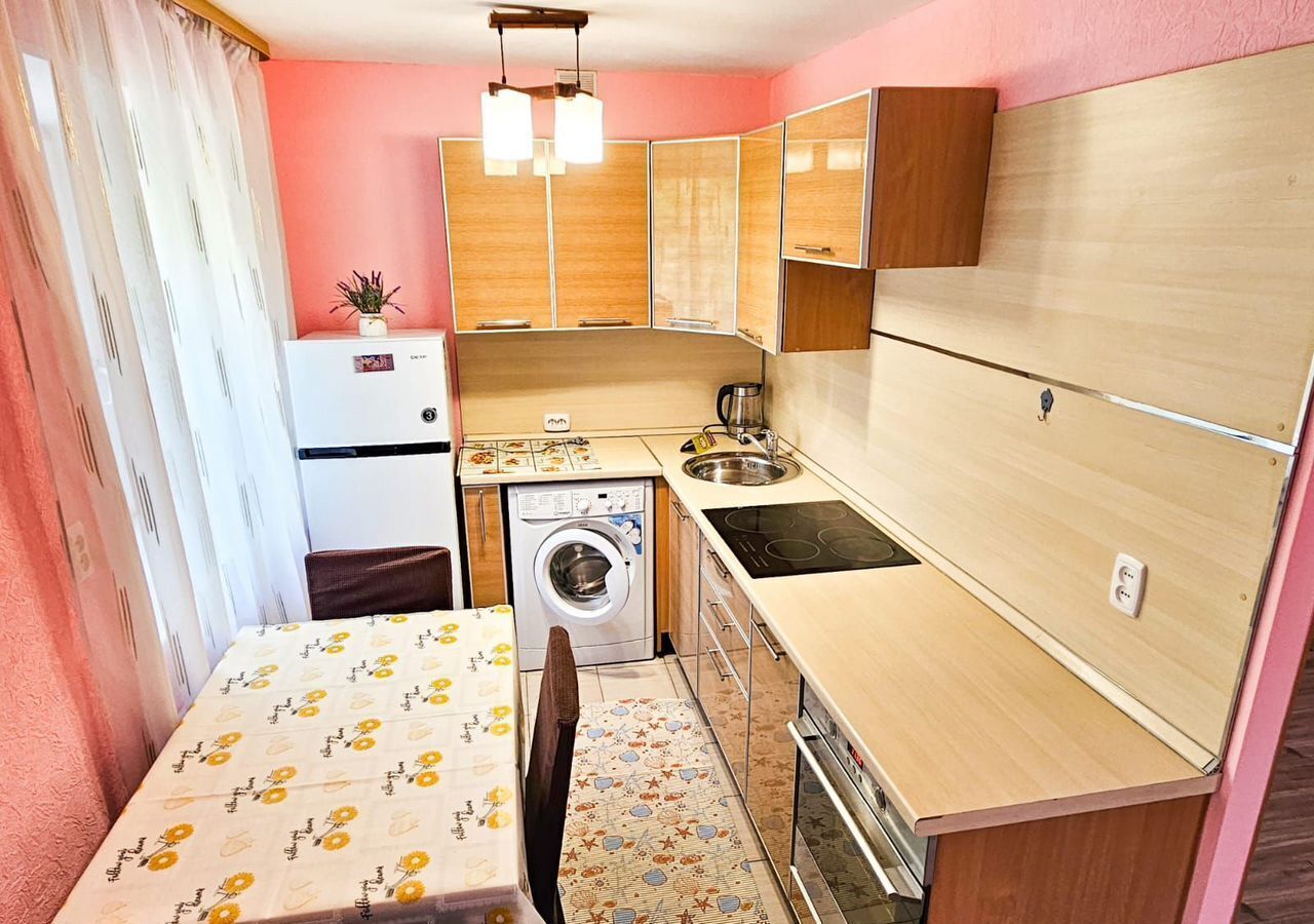 квартира г Иркутск р-н Октябрьский б-р Постышева 13 фото 1