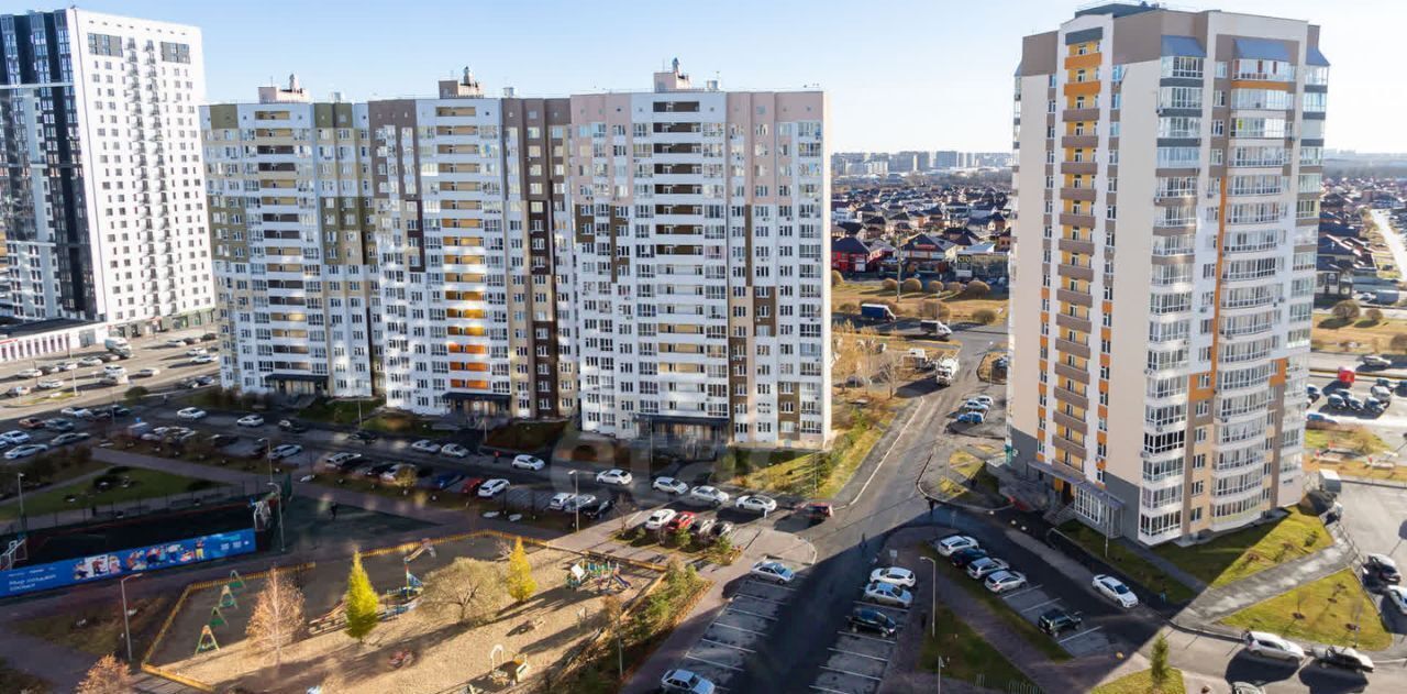 квартира г Тюмень р-н Калининский ул Александра Протозанова 12к/1 фото 46