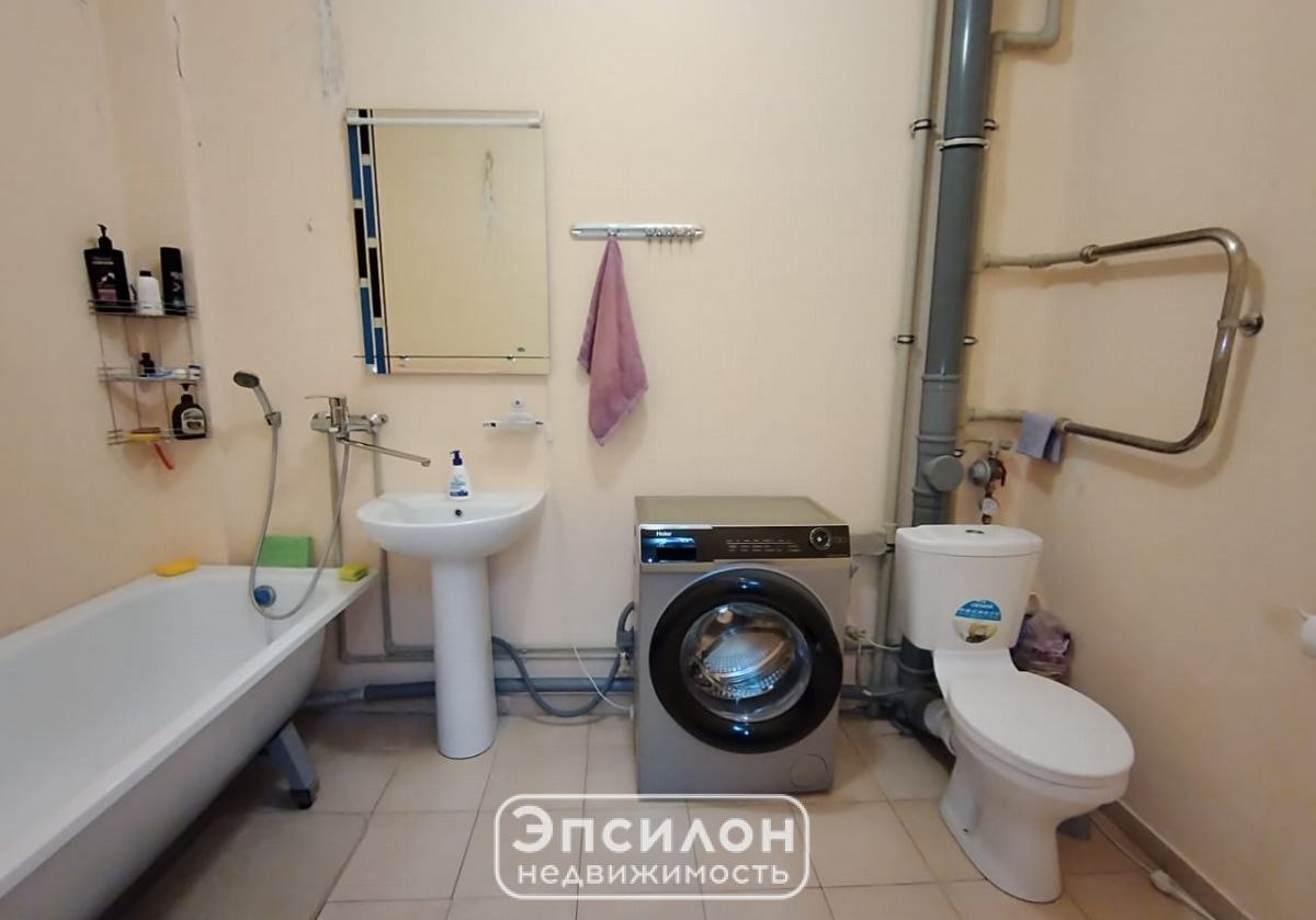 квартира г Курск р-н Центральный пр-кт Вячеслава Клыкова 92 фото 9