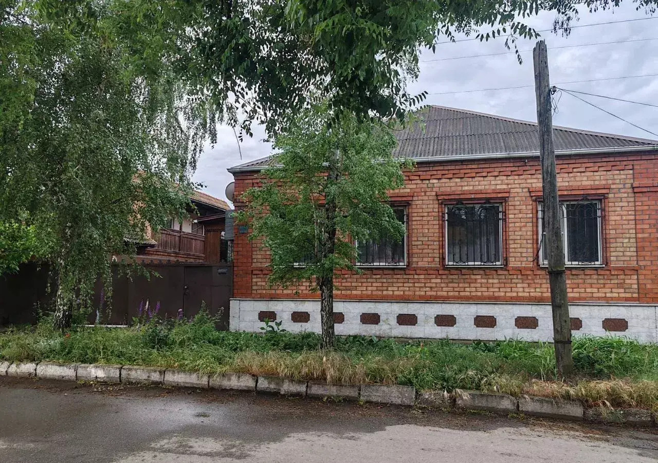 дом р-н Ейский г Ейск ул Чапаева фото 1