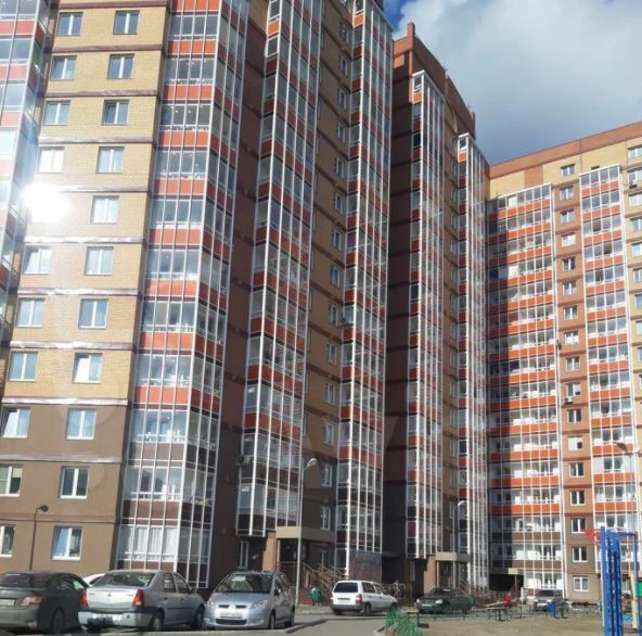 квартира г Красноярск р-н Железнодорожный ул Калинина 18 жилой район «Калининский» фото 1