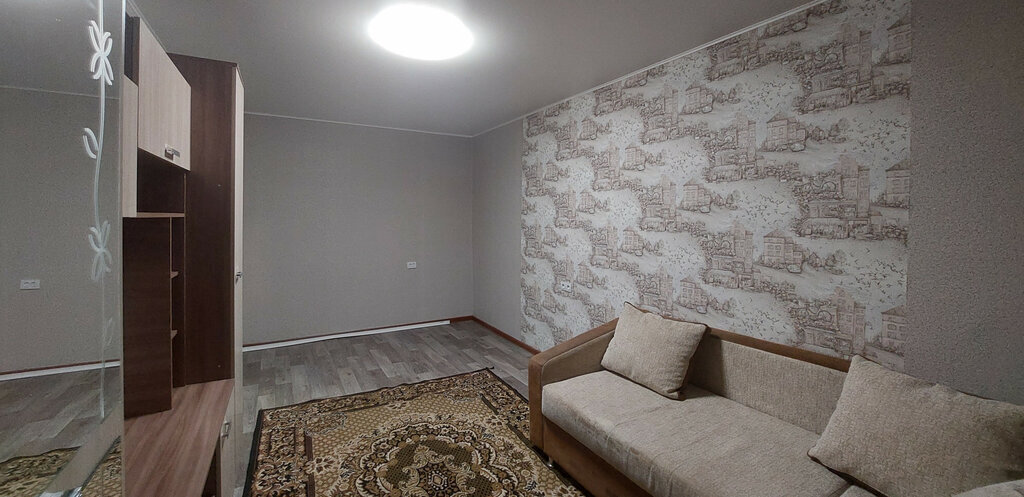 квартира г Саратов улица имени Д. В. Емлютина, 49 фото 2