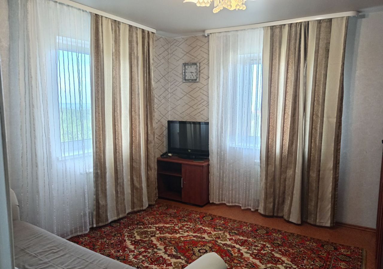 квартира г Ханты-Мансийск ул Рябиновая 20 фото 1