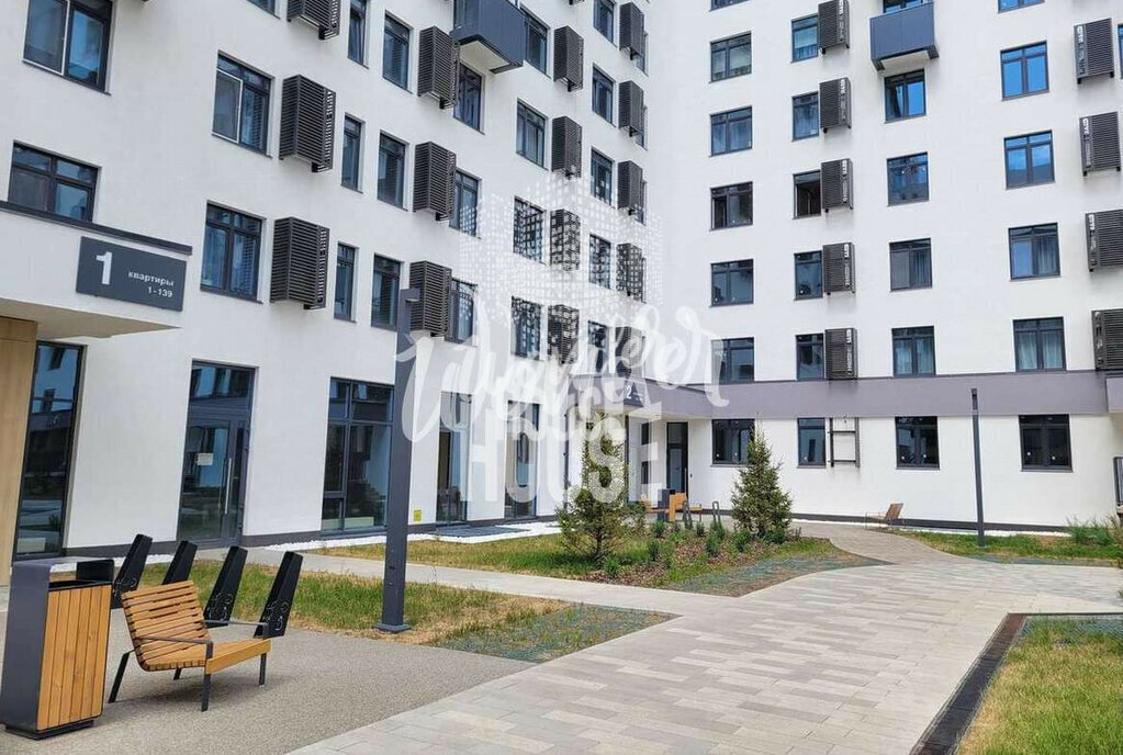 квартира г Тюмень ул Харьковская 74 фото 2