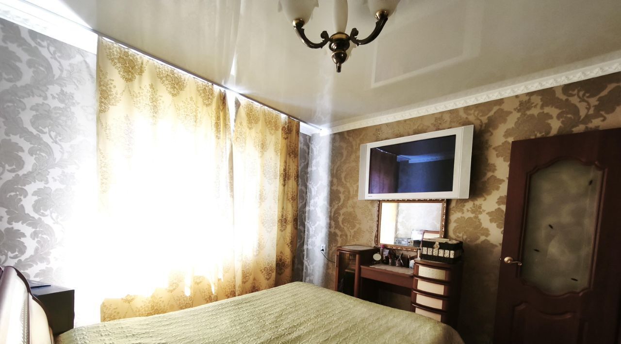 квартира г Саратов р-н Ленинский ул им академика О.К.Антонова 33а фото 18