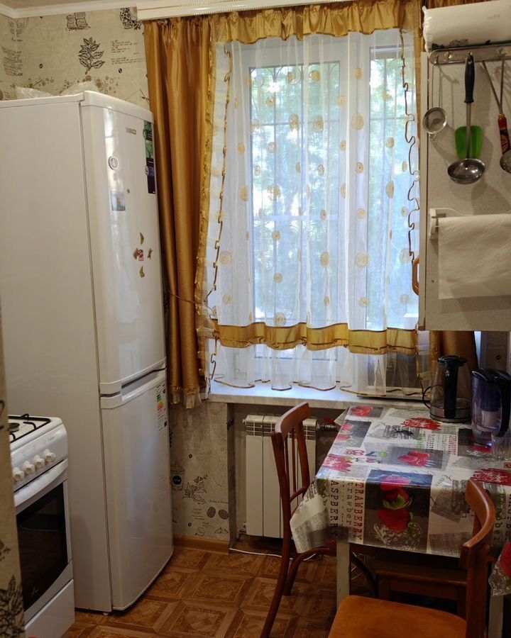 квартира г Волгоград р-н Тракторозаводский ул им. Салтыкова-Щедрина 13 фото 2