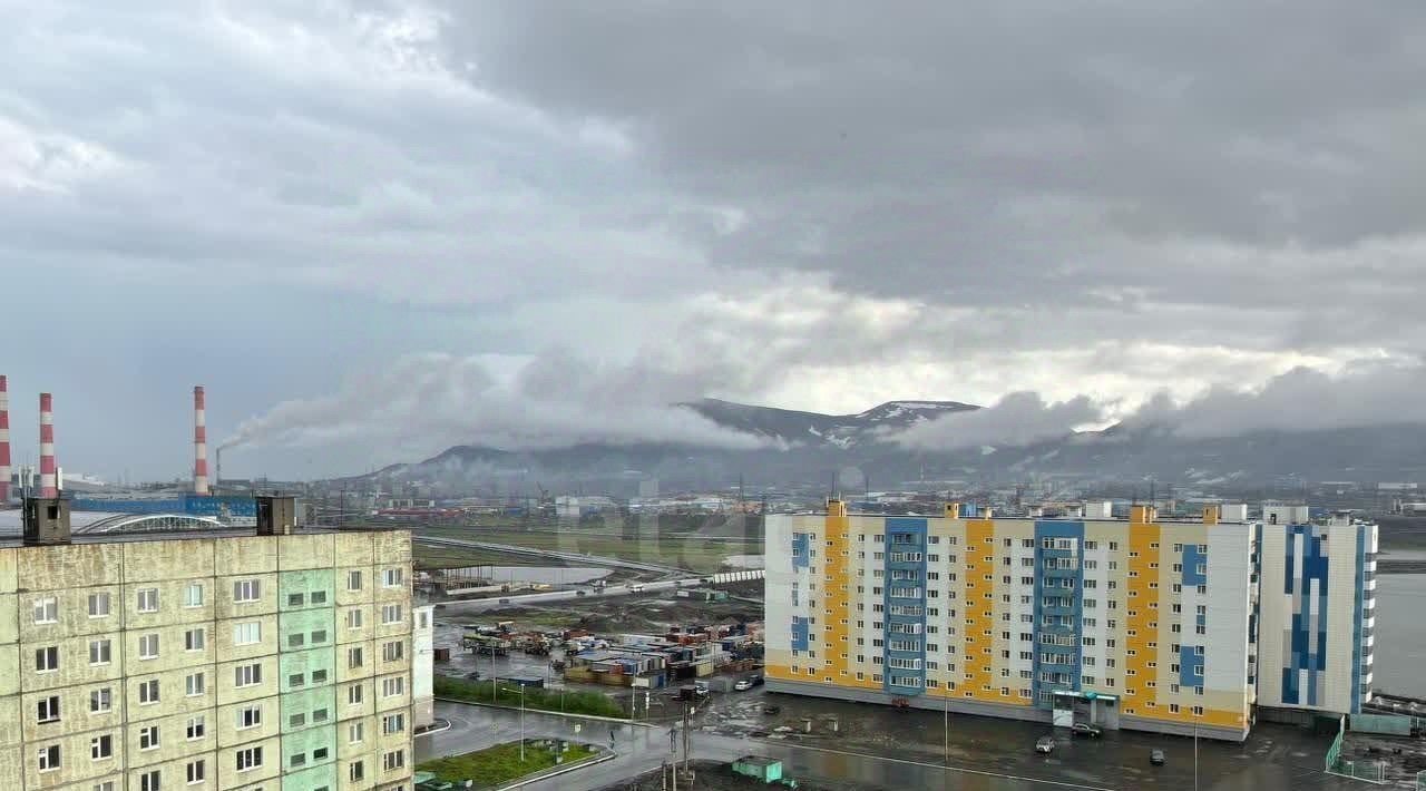квартира г Норильск ул Комсомольская 3с/2 фото 3