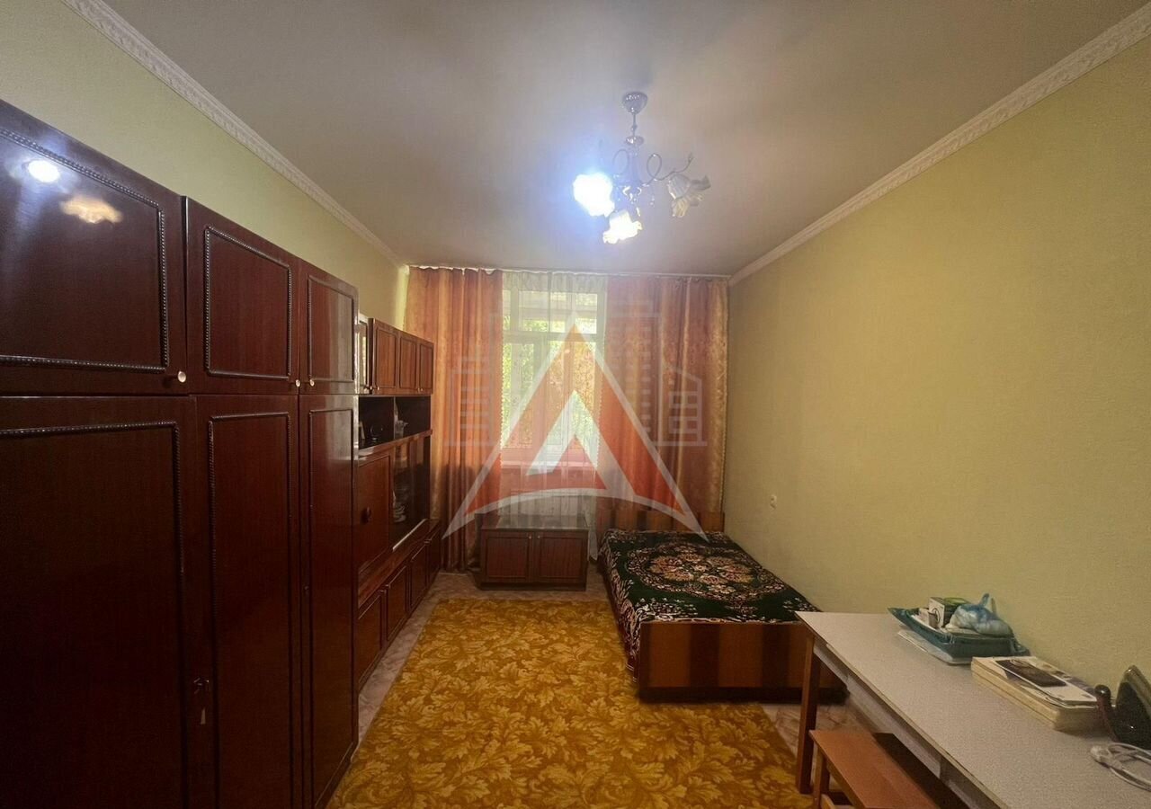 квартира г Астрахань р-н Ленинский ул 8-я Железнодорожная 55к/1 фото 1