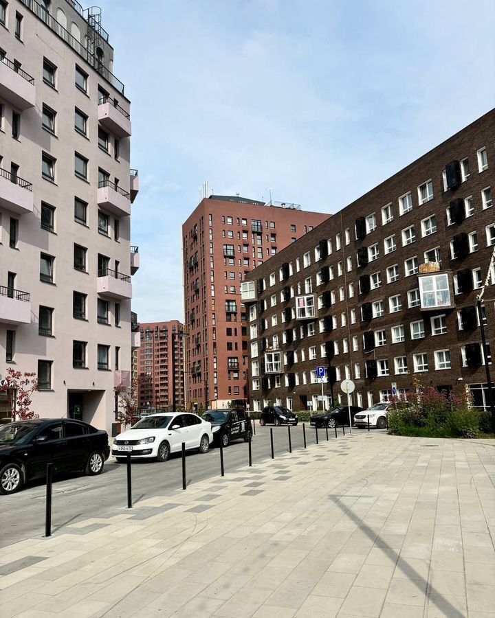 квартира г Тюмень ул. Сергея Джанбровского, д. 2 фото 10
