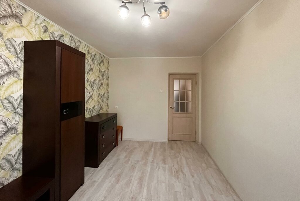 квартира г Великий Новгород ул Октябрьская 12к/3 фото 7