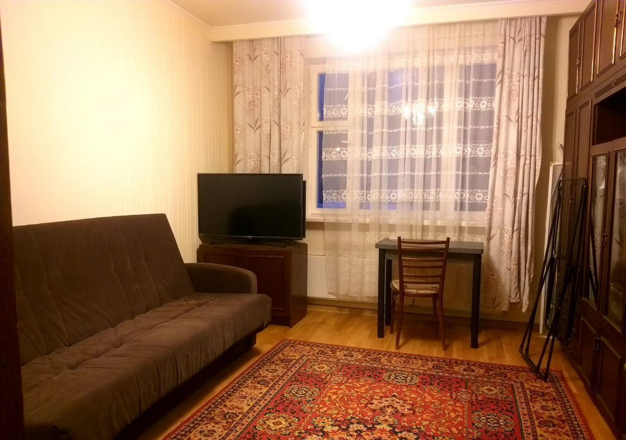 комната г Москва метро Первомайская б-р Измайловский 56 фото 1