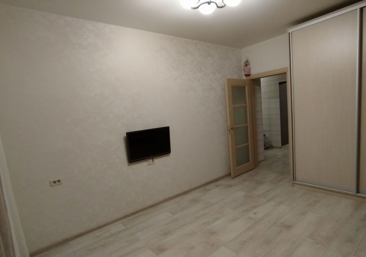 квартира г Челябинск р-н Центральный ул Братьев Кашириных 156 фото 10