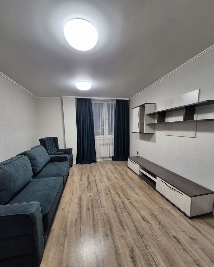 квартира г Красноярск р-н Советский ул Авиаторов 38 фото 1