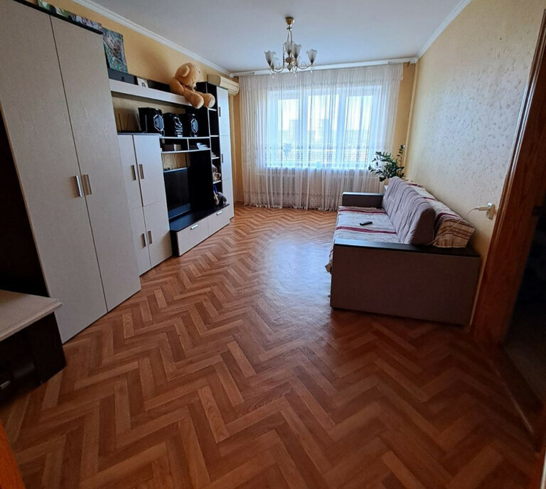 квартира г Саратов улица имени П. Ф. Батавина, 11 фото 10