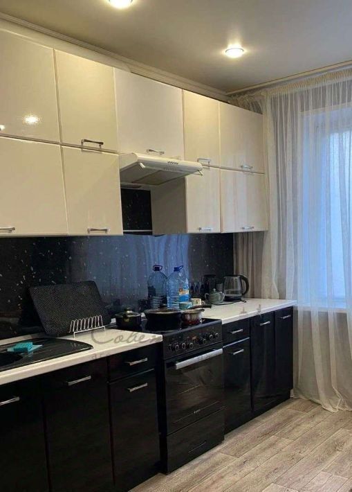 квартира г Старый Оскол Солнечный микрорайон 3 фото 1