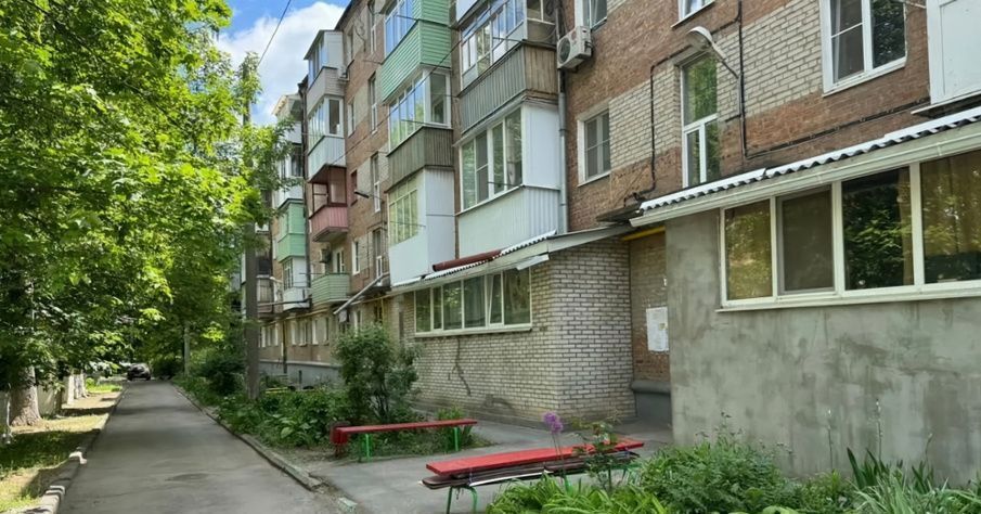 квартира г Таганрог ул Пальмиро Тольятти фото 17