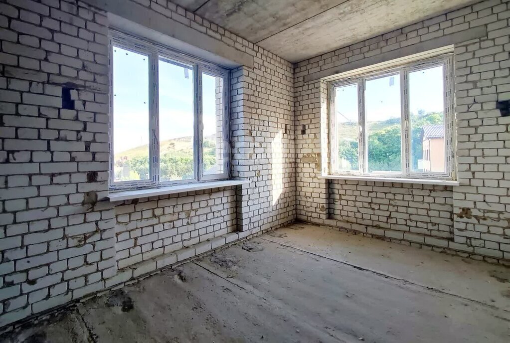 дом г Саратов ул Серебряный ручей фото 9