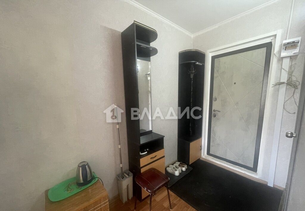 квартира г Тобольск 6-й мкр-н, 28А фото 4
