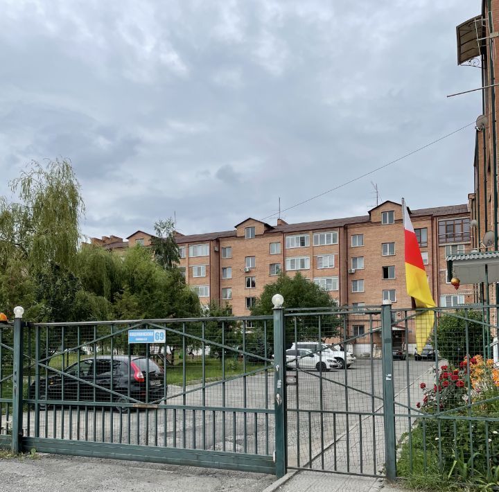 квартира г Владикавказ р-н Северо-Западный ул Владикавказская 69к/3 фото 1