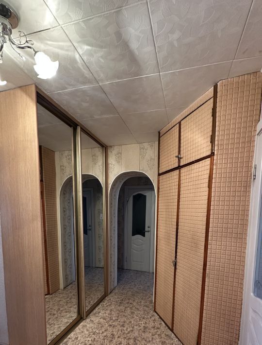 квартира г Белогорск ул Кирова 6 фото 4