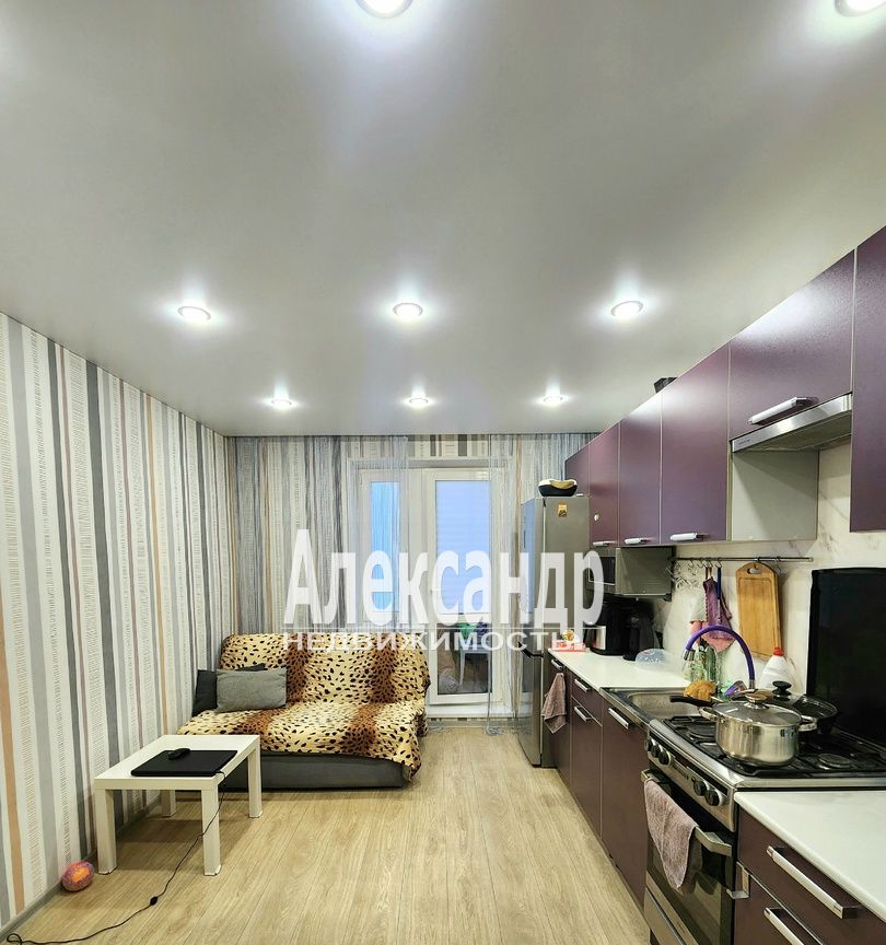 квартира р-н Киришский г Кириши б-р Молодежный 19 фото 1