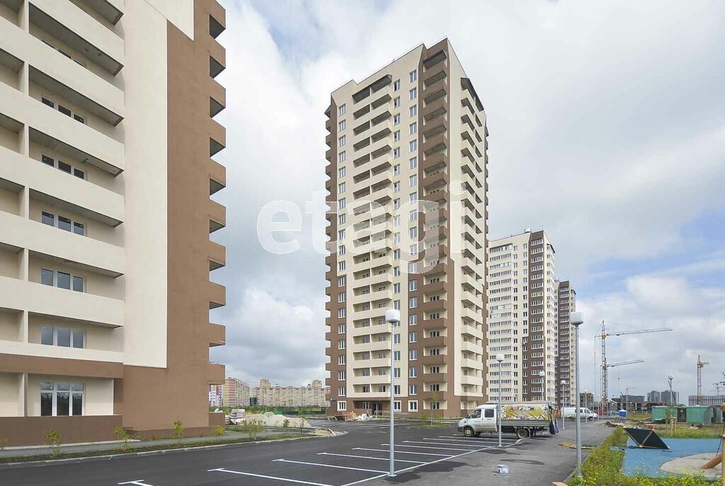 квартира г Тюмень ул Фармана Салманова 6 фото 22