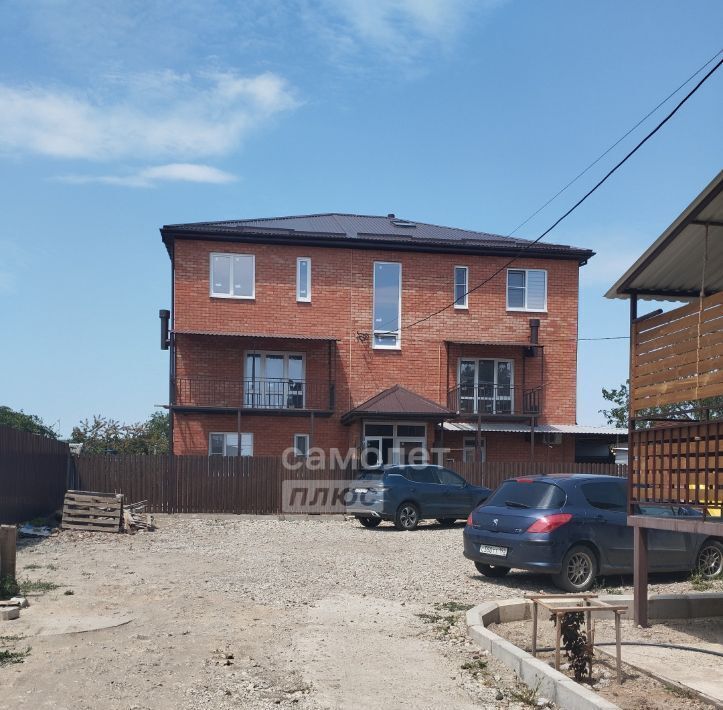 квартира р-н Ейский г Ейск ул Армавирская 140 фото 1