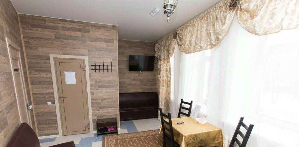комната г Омск р-н Кировский ул Дмитриева 5к/6 фото 4