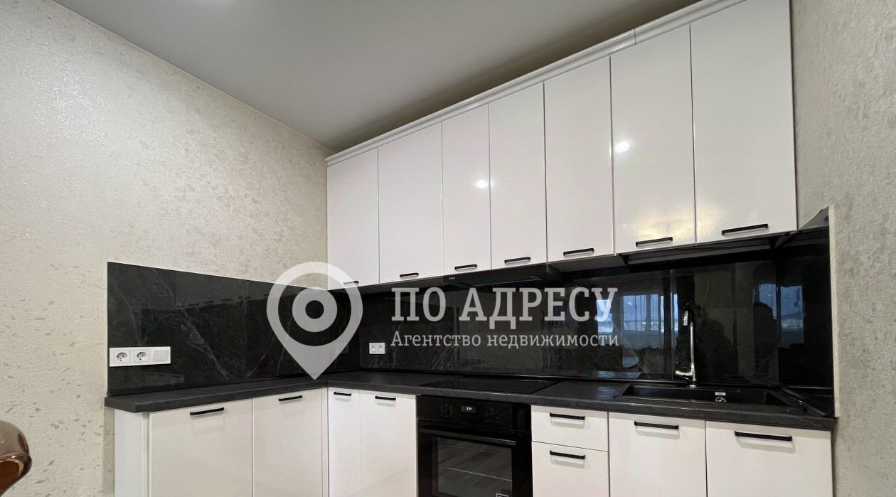 квартира г Саратов р-н Октябрьский ул Рабочая 49 фото 3