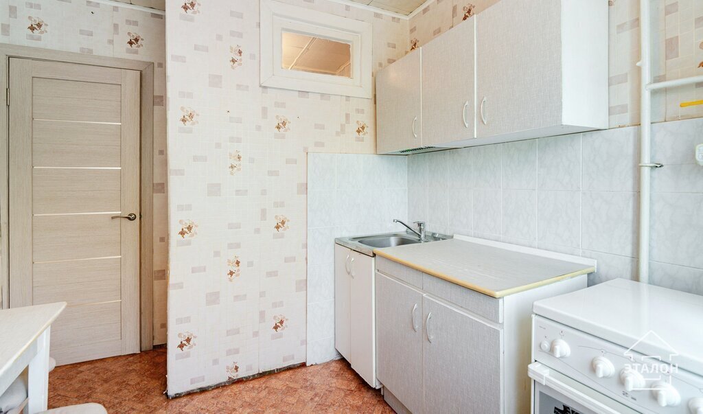 квартира г Омск ул Челюскинцев 83б фото 9