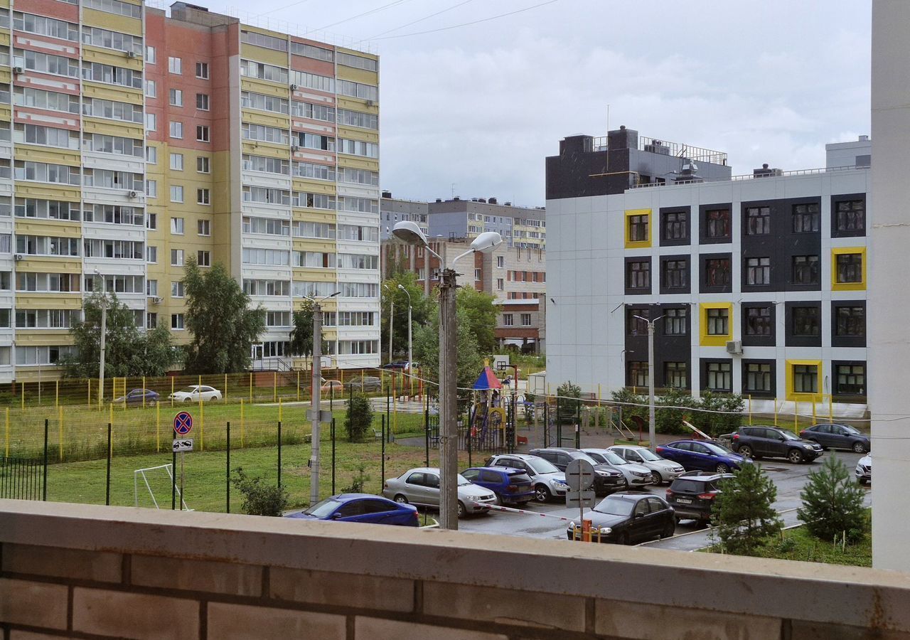 квартира г Ижевск р-н Октябрьский ул Холмогорова 85 фото 2