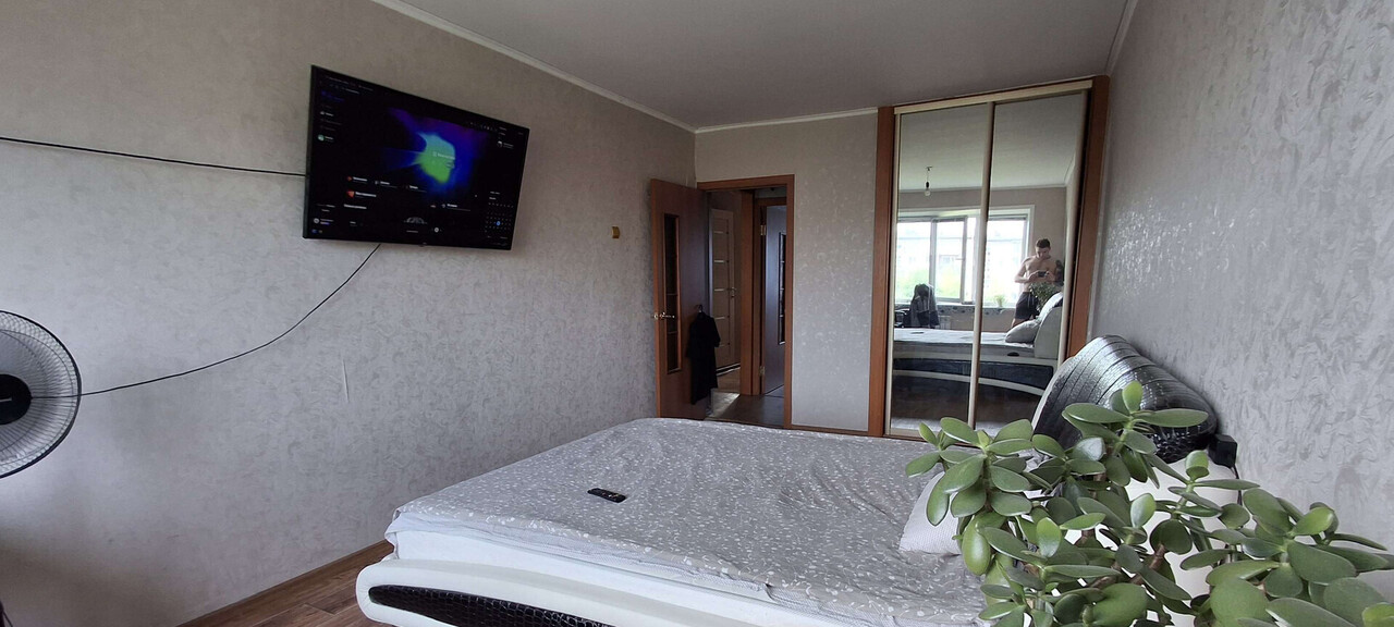 квартира г Ачинск мкр 5-й 22б фото 4