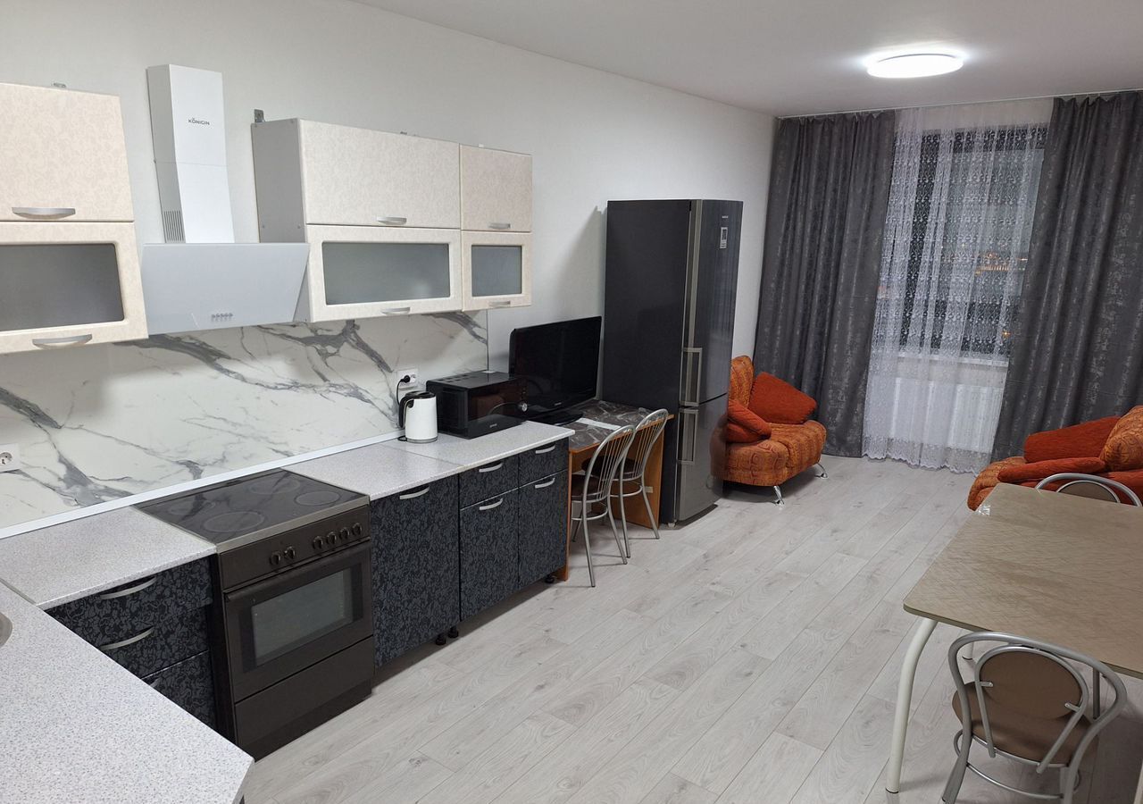 квартира г Екатеринбург Уральская ул Азина 22/7 фото 2
