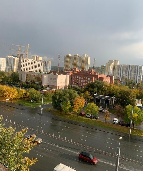 квартира г Челябинск ул Братьев Кашириных 102 фото 10