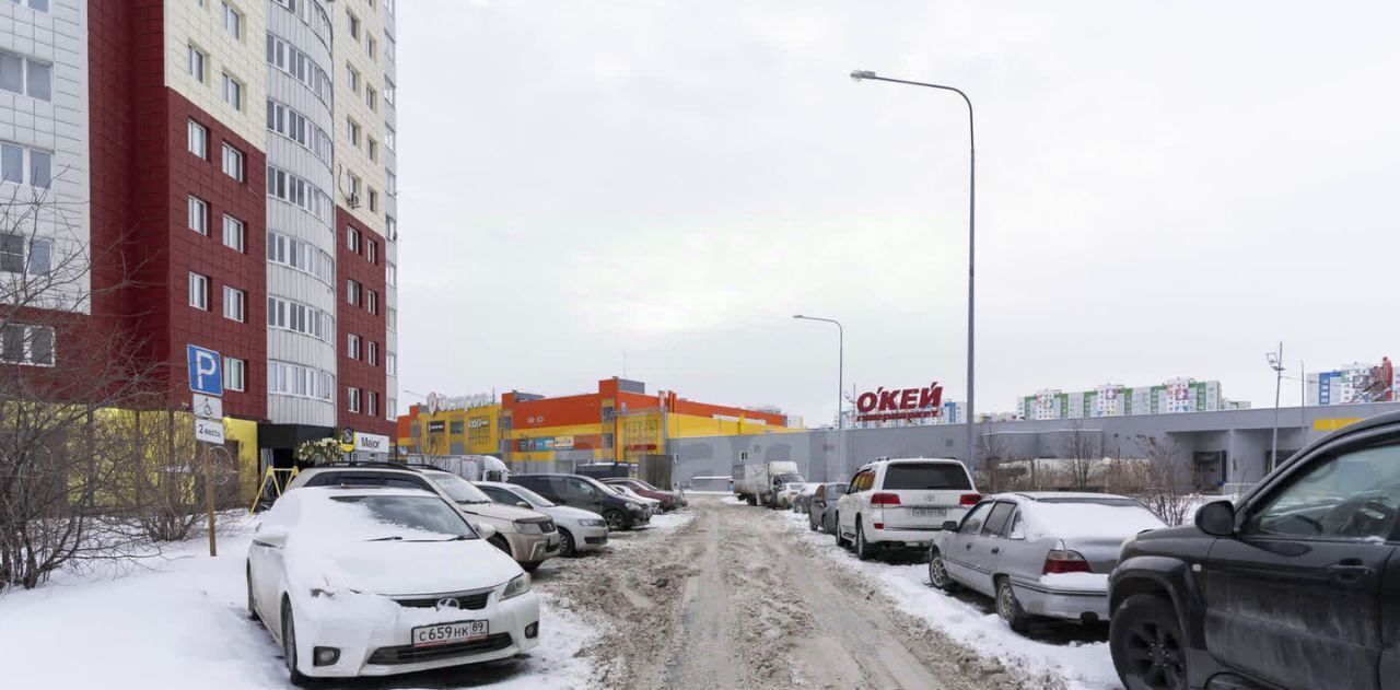 квартира г Тюмень р-н Восточный ул Станислава Карнацевича 1 фото 41