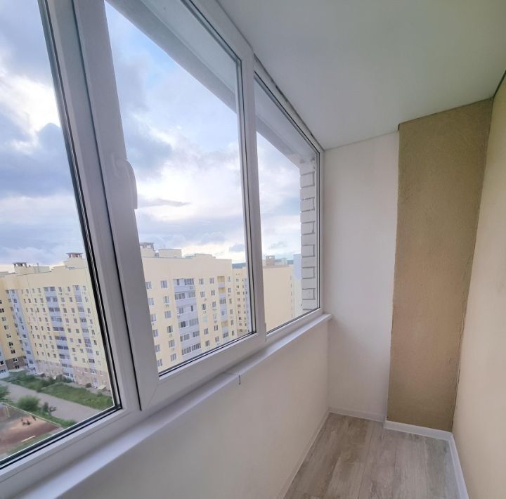 квартира г Саратов р-н Заводской ул им Николая Чихарева 10 фото 4