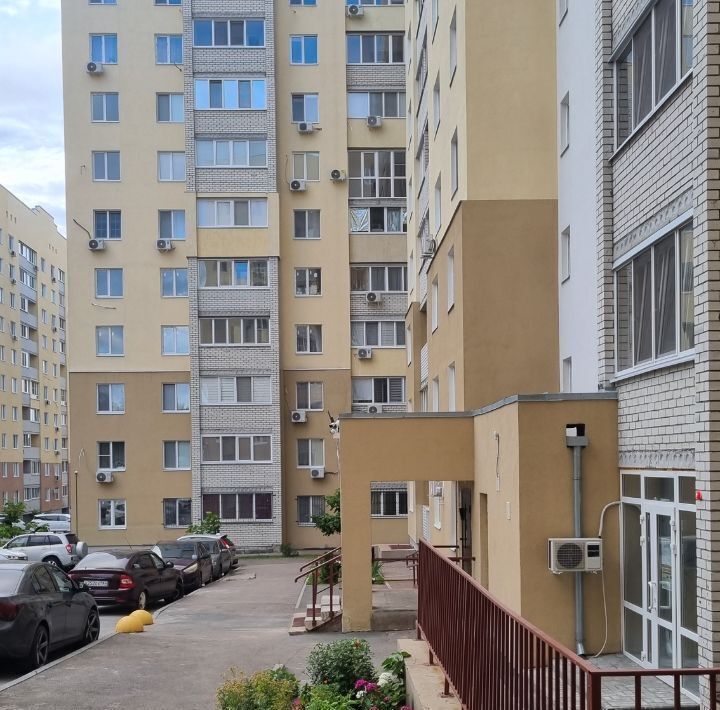 квартира г Саратов р-н Заводской ул им Николая Чихарева 10 фото 17