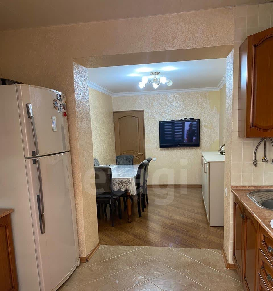 квартира г Владикавказ ул Братьев Щукиных 63/3 фото 8