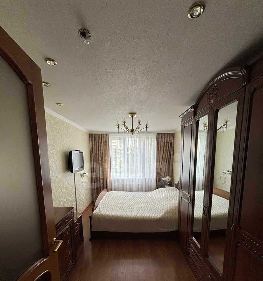 квартира г Владикавказ ул Братьев Щукиных 63/3 фото 12