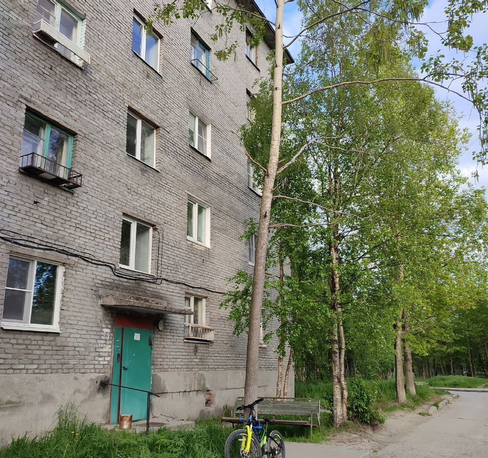 квартира р-н Ковдорский г Ковдор ул Ленина 20к/1 фото 1