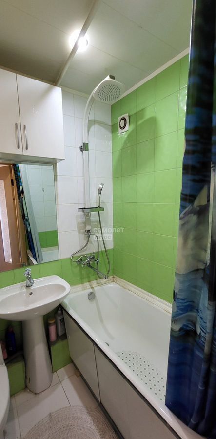 квартира г Омск мкр Крутая Горка р-н Октябрьский ул В.А.Силина 11 фото 13