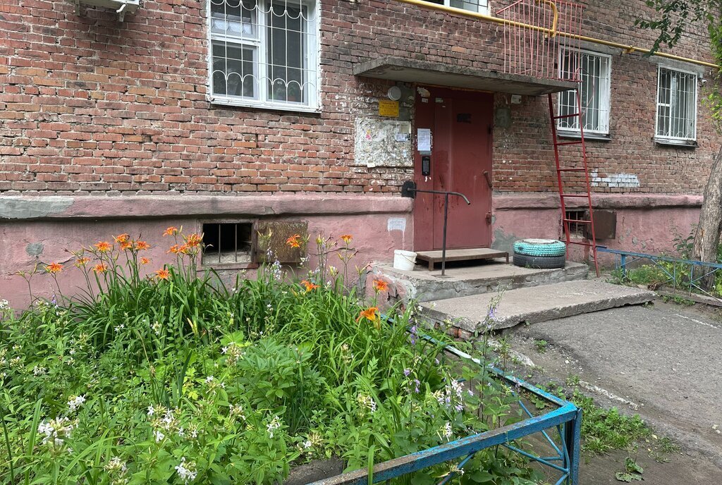 квартира г Омск Городок Нефтяников ул 2-я Поселковая 53б фото 11