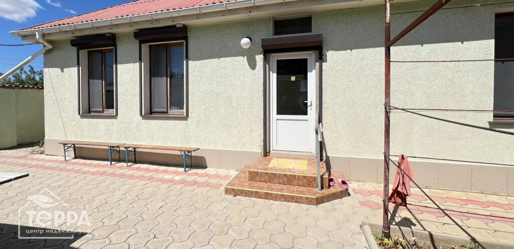 дом г Евпатория пгт Заозерное ул Севастопольская 52а фото 3
