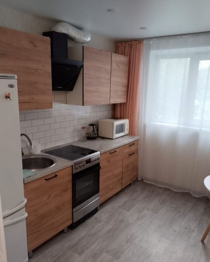 квартира г Мурманск р-н Первомайский пр-кт Кольский 176к/2 фото 1