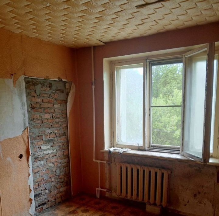 комната г Старый Оскол ул Калинина 1/4к 3 фото 2