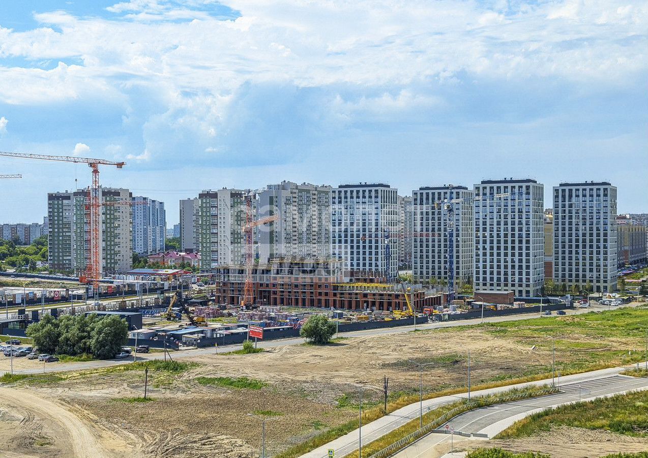 квартира г Омск р-н Кировский б-р Архитекторов 1б фото 19